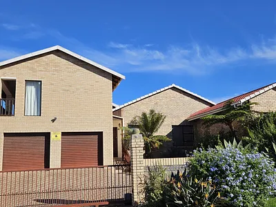 3 Bedroom House For Sale in Jeffreys Bay - XiFI.webp