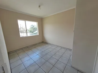 2 Bedroom Apartment For Sale in Heidelberg - swQJ.webp