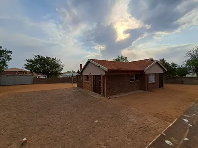 3 Bedroom House For Sale in Heidelberg - Ep1g.webp