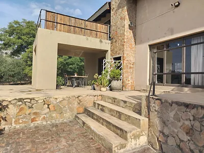 3 Bedroom House For Sale in Rustenburg - f0FL.webp