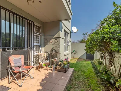 2 Bedroom Apartment For Sale in Sandton - rENR.webp
