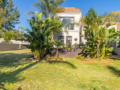 3 Bedroom Townhouse For Sale in Sandton - aZR5.webp