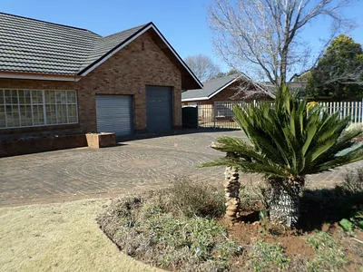 5 Bedroom House For Sale in Ventersdorp - aFP4.webp