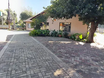 3 Bedroom House For Sale in Rustenburg - 41E2.webp