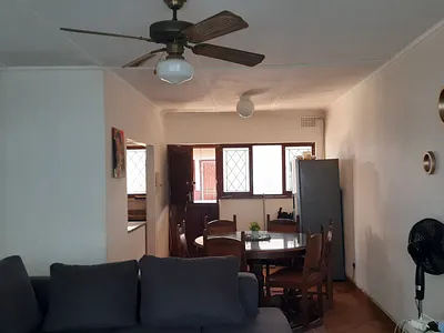 2 Bedroom Apartment For Sale in Amanzimtoti - HZsC.webp