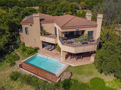 4 Bedroom House For Sale in Randburg - Ggj4.webp