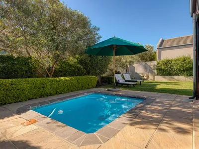 3 Bedroom House To Rent in Somerset West - H2CT.webp