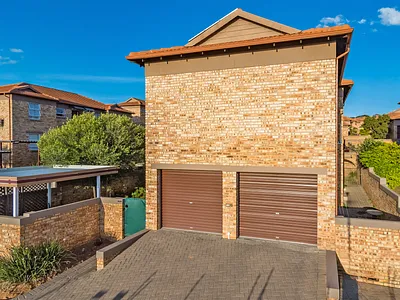 3 Bedroom Apartment For Sale in Roodepoort - VgFP.webp