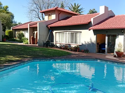 4 Bedroom House For Sale in Alberton - ML1I.webp