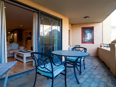 1 Bedroom Apartment For Sale in Hout Bay - hKzS.webp