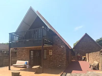 2 Bedroom Townhouse For Sale in Richards Bay - zPR9.webp
