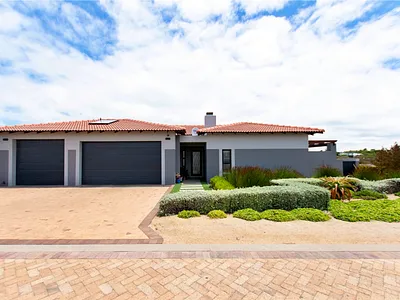 3 Bedroom House For Sale in Langebaan - t9vI.webp