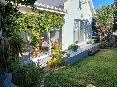 3 Bedroom House For Sale in Stilbaai West, Stilbaai - kFEJ.webp