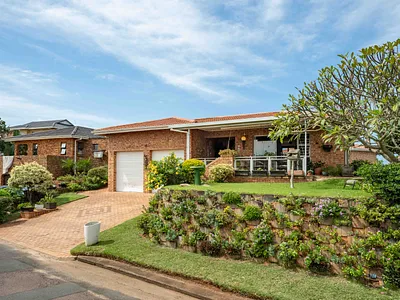 3 Bedroom House For Sale in Amanzimtoti - H1b3.webp