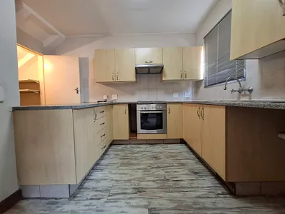 2 Bedroom Townhouse For Sale in Pretoria - 1rbj.webp