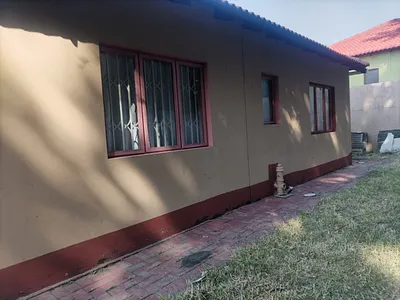 3 Bedroom Townhouse For Sale in Rustenburg - JRpF.webp