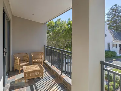 2 Bedroom Apartment To Rent in Somerset West - img