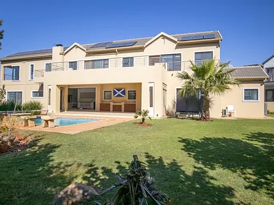 4 Bedroom House For Sale in Hartbeespoort - ntvH.webp