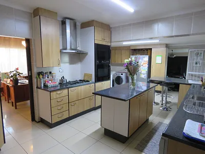 4 Bedroom House For Sale in Benoni - FHVf.webp