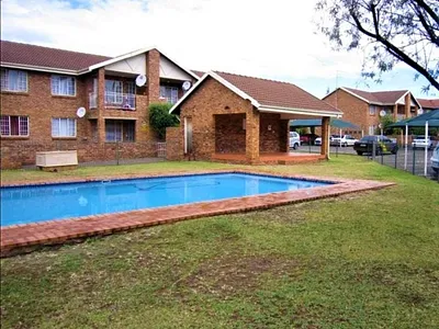 2 Bedroom Apartment For Sale in Centurion - 483I.webp