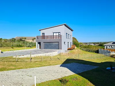 3 Bedroom House For Sale in Jeffreys Bay - 7y4v.webp