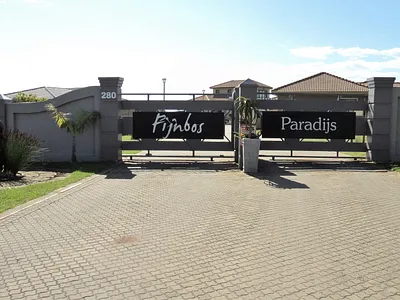 2 Bedroom House For Sale in Mossel Bay - UbWX.webp