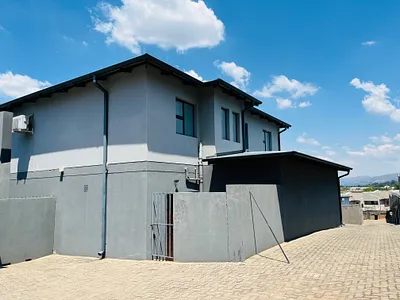 3 Bedroom Townhouse For Sale in Rustenburg - SaOk.webp