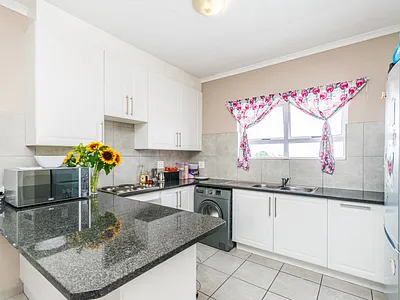 2 Bedroom Apartment For Sale in Centurion - TsLS.webp