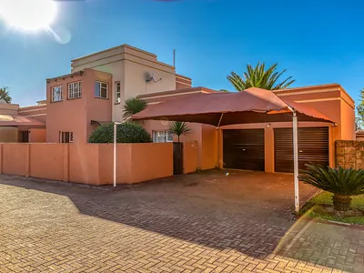 3 Bedroom Townhouse For Sale in Randfontein - PRwQ.webp