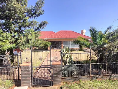 3 Bedroom House For Sale in Parys - tB3v.webp