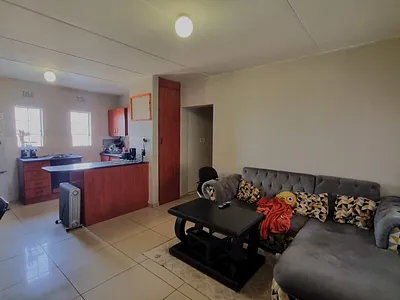 2 Bedroom Townhouse For Sale in Germiston - PKF6.webp