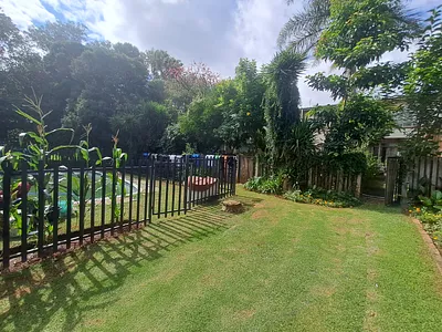 3 Bedroom Apartment For Sale in Randburg - rZBN.webp