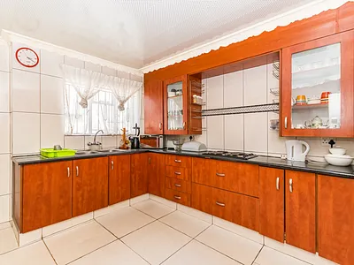 4 Bedroom House For Sale in Krugersdorp - gIIa.webp