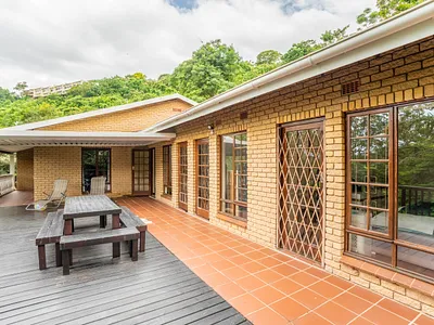 3 Bedroom Townhouse For Sale in Durban - 50Sa.webp