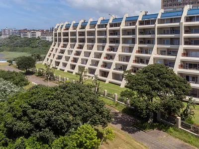 3 Bedroom Apartment For Sale in Amanzimtoti - KqYf.webp