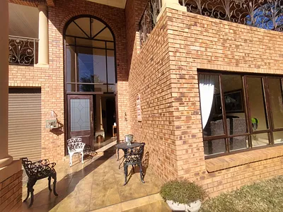 Farm For Sale in Akasia - wkdW.webp