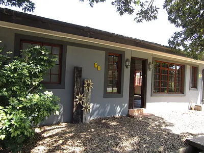 3 Bedroom House For Sale in Humansdorp - nMvk.webp
