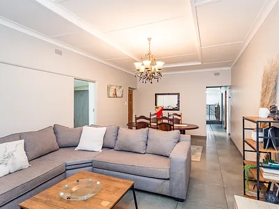 5 Bedroom House For Sale in Roodepoort - eKix.webp