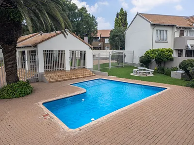 2 Bedroom Apartment For Sale in Edenvale - RMIG.webp