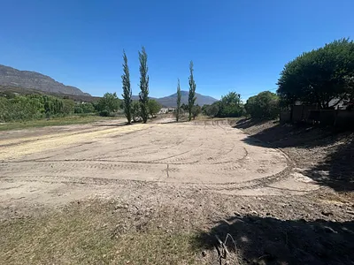 Vacant Land For Sale in Barrydale - enZG.webp