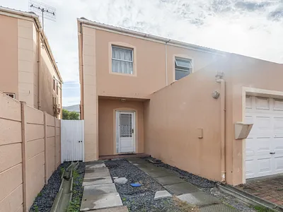 3 Bedroom House For Sale in Blouberg - NY02.webp