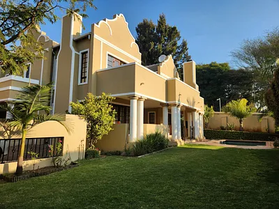 4 Bedroom House For Sale in Bedfordview - dZwm.webp