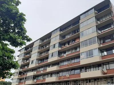 Apartment For Sale in Amanzimtoti - L3At.webp