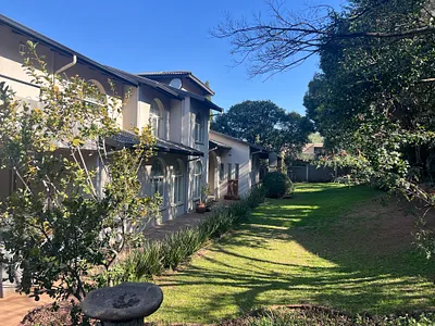 5 Bedroom House For Sale in Bedfordview - UYLH.webp