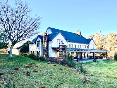 4 Bedroom House For Sale in Nottingham Road - VpR7.webp