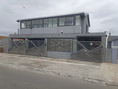 5 Bedroom House For Sale in Mossel Bay - Cney.webp