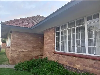 4 Bedroom House For Sale in Middelburg - Vqu8.webp