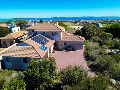 3 Bedroom House For Sale in Langebaan - CQRT.webp