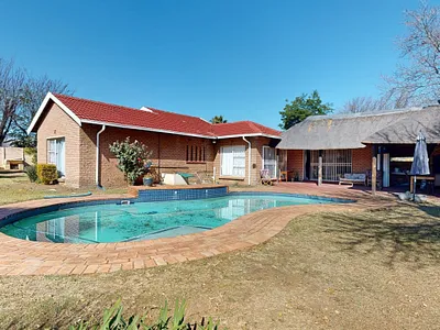 3 Bedroom House For Sale in Boksburg - loJW.webp