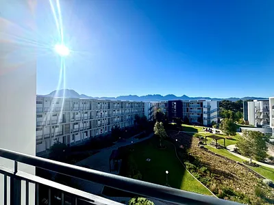 1 Bedroom Apartment To Rent in Somerset West - 84kF.webp